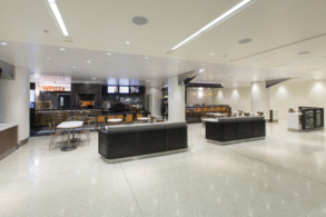 WPizza by Wolfgang Puck – Terminal B Arrivals storefront image