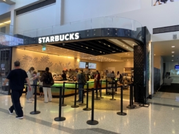 Starbucks storefront image